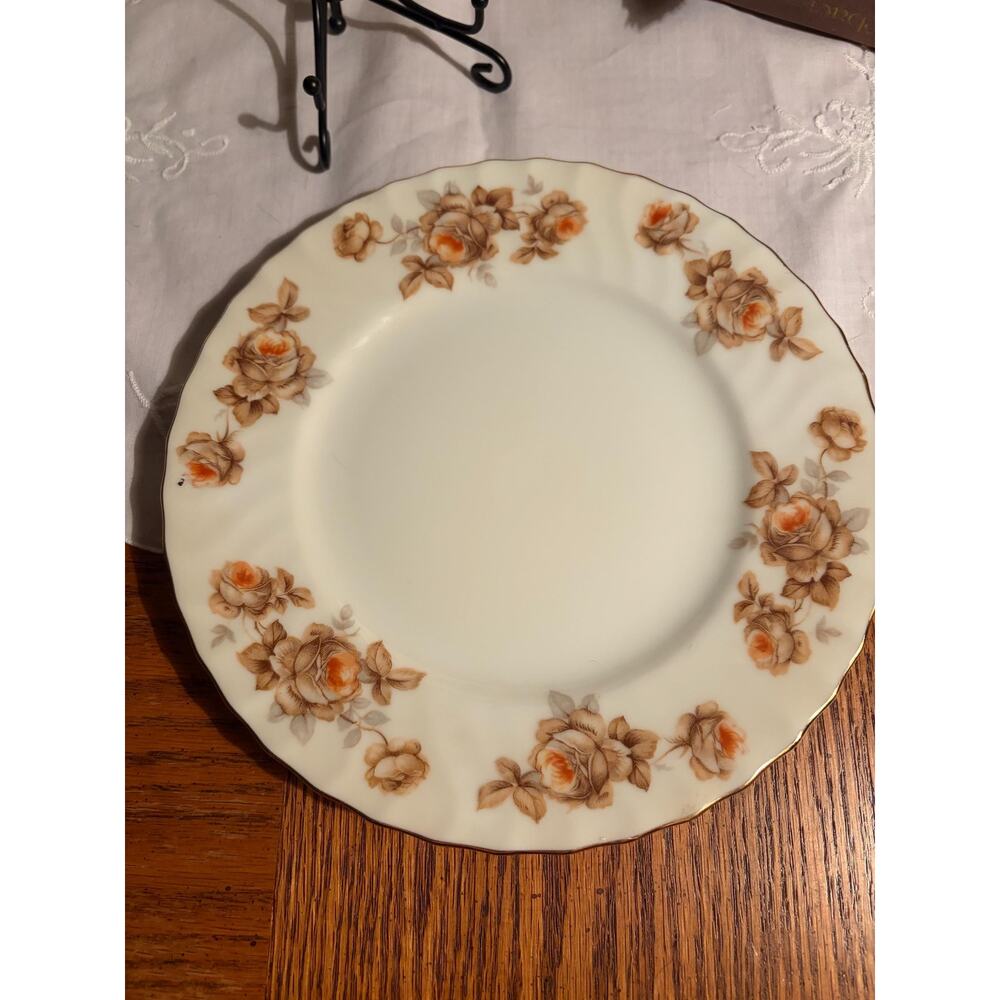 Vintage Royal M‎ Rosewood Pattern Plate- 7.5 inches